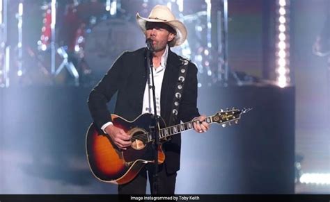 Toby Keith, Popular Country Music Singer-Songwriter, Dies At 62 After ...