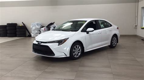 2022 Toyota Corolla LE Review - YouTube