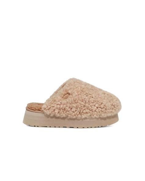 UGG Sliders Maxi Curly | Lyst