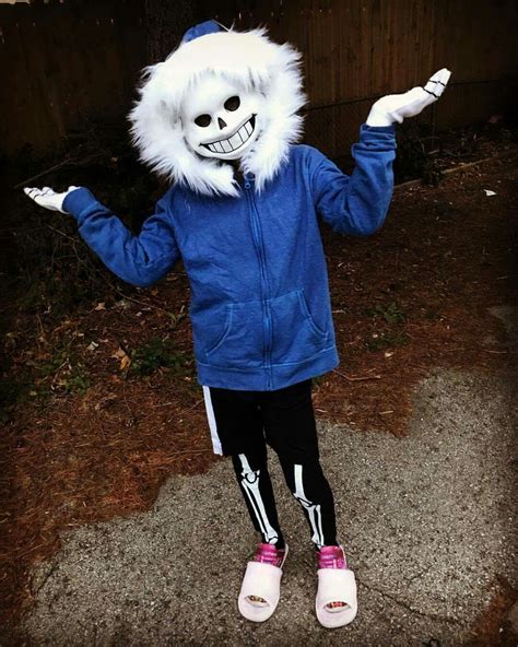 Sans Undertale costume / cosplay by Benjamin Gray