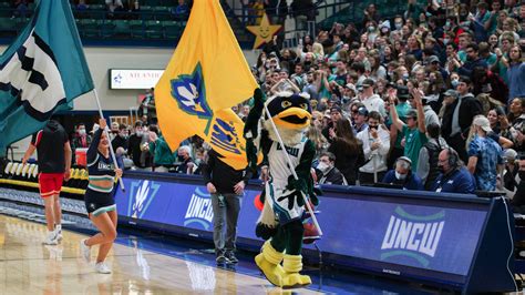 UNCW basketball gets postseason invite to CBI tournament