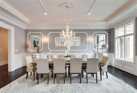 White Chandelier In The Dining Room- 12 Extravagant Ideas