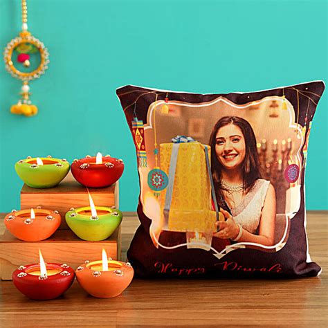 7 Best Personalised Diwali Gifts Under Rs 2000 For Your Loved Ones!