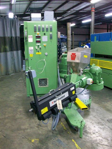 Davis-Standard Vertical & Horizontal Extruders Added to Stock