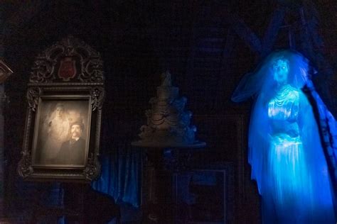 How Scary is the Haunted Mansion? - Disney World Tips