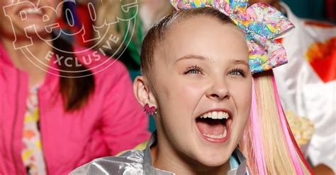 NickALive!: JoJo Siwa's D.R.E.A.M. Music Video First Look: Watch