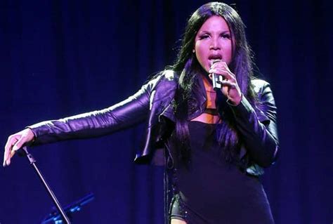 10 Best Toni Braxton Songs of All Time - Singersroom.com