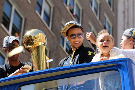 Scenes From the Parade: Thousands Gather For Warriors Championship ...