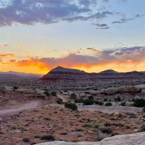 Cathedral Valley Jeep Tours - Sleeping Rainbow Adventures