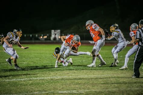 Football Roundup: Greyhounds celebrate Homecoming and stay undefeated ...