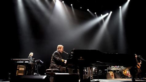 Photos: Elton John plays Missoula's Adams Center on "Wonderful, Crazy ...