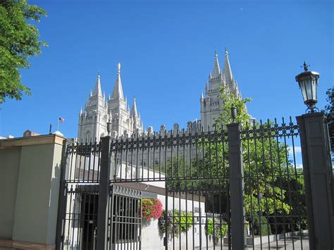 Traveling Suitcase: Temple Square, Salt Lake City Utah