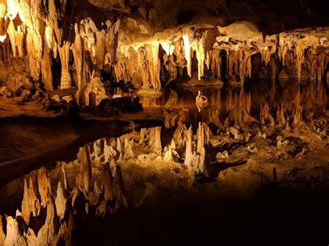 Luray Caverns VA USA. [4032x3024][OC] A magical world underground. It's ...