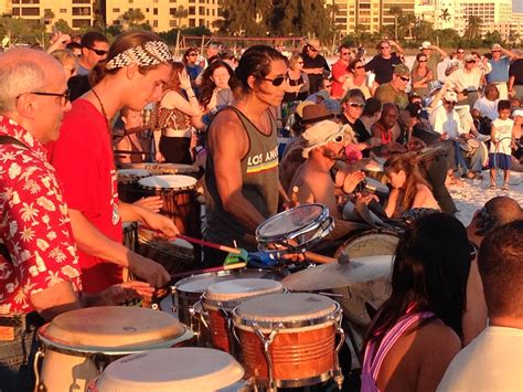 Siesta Key Drum Circle – Living Life on the Run