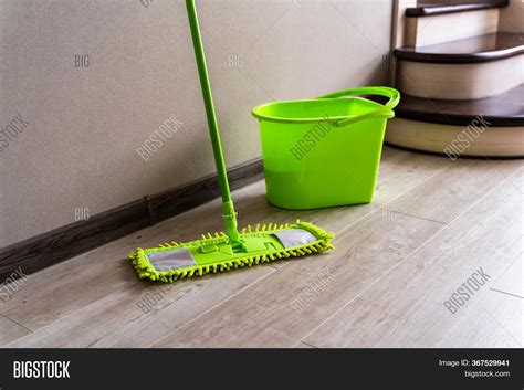 Mop Green Microfiber Image & Photo (Free Trial) | Bigstock