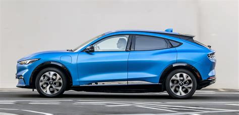 Ford Mustang Mach-E electric SUV delivers even faster charging ...