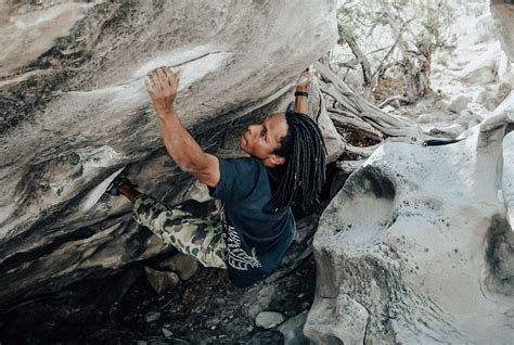 A Beginner's Guide to Bouldering: Tips and Techniques - Flashed