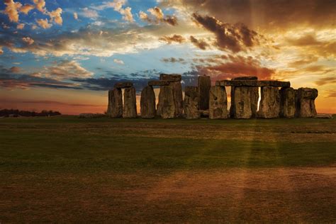 9 Stonehenge Facts 2024 • Iconic Monument