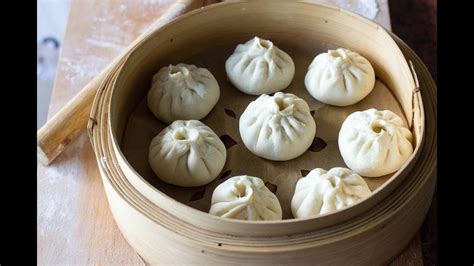 How to Assemble a Baozi 如何包包子 in 2020 | Food, Vegetarian dishes ...