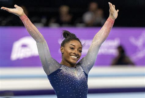 Simone Biles wins 20th world championship title, first since 2019, as ...