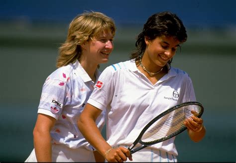 Steffi Graf and Gabriela Sabatini (3072 × 2136) Steffi graf, Gabriela ...