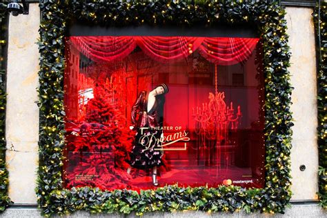 Photos: See The Most Beautiful Christmas Holiday Windows in NYC | New ...