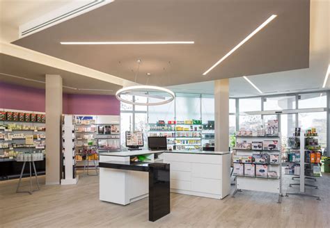 Modern Small Pharmacy Interior Design - Retail Shop Interior Design ...