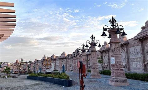 Day 1 Of Mahakal Lok: Devotees Flock The Mega Corridor In Ujjain