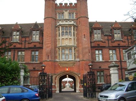 Bancroft's School, Woodford Wells © John Davies :: Geograph Britain and ...