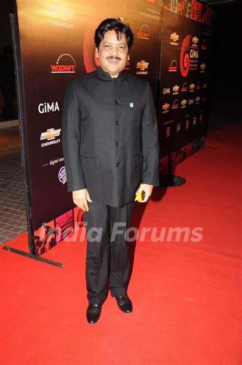 Indian singer Udit Narayan at Global Indian Music Awards red carpet in ...