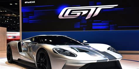 Ford GT goes lighter, more expensive with optional carbon-fiber wheels