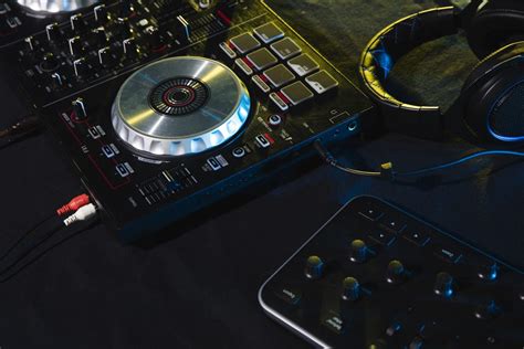 Top 10 DJ Mixer for Beginners in 2020 - Garious.com