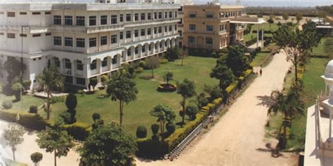 Mewar University inks pact with Seekho to train BBA, BCom, MBA students