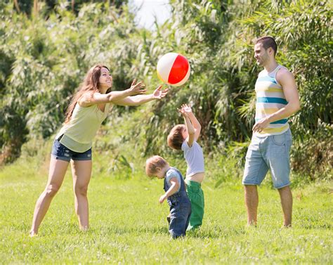 Juegos tradicionales al aire libre para disfrutar en familia y ...