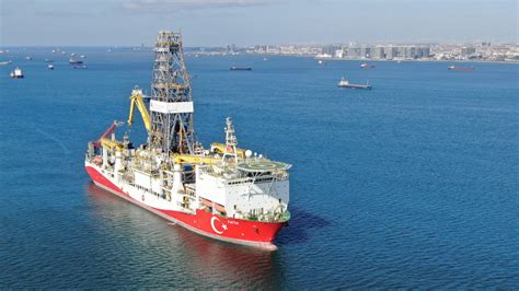 Turkish Petroleum’s Fatih drillship sails to Black Sea for drilling ...