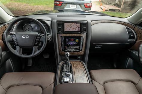 Is the 2021 Infiniti QX80 a Good SUV? 5 Things We Like, 4 We Don’t ...