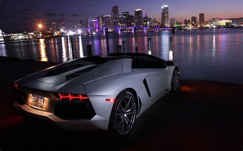 Luxurious Cars Wallpapers - Wallpaper Cave