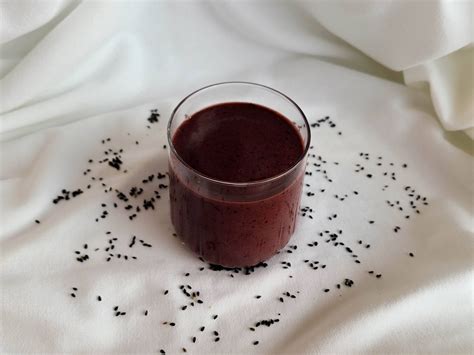 Black Sesame Cherry Smoothie – Simmering Starfruit