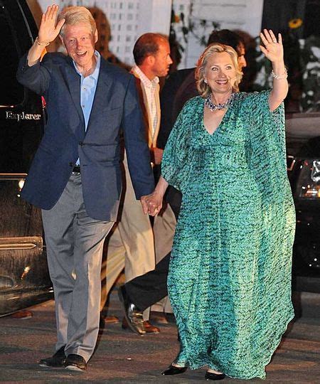 Hillary Clinton- very good choice of flowy caftan dress Caftan Dress ...