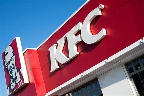 Yum! Brands Stock Falls, Misses Q3 Earnings Estimate