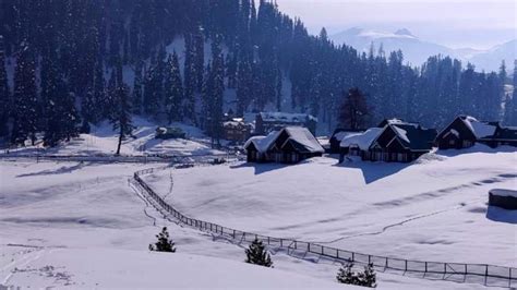 Fresh snowfall in parts of Kashmir; minimum temperature improves