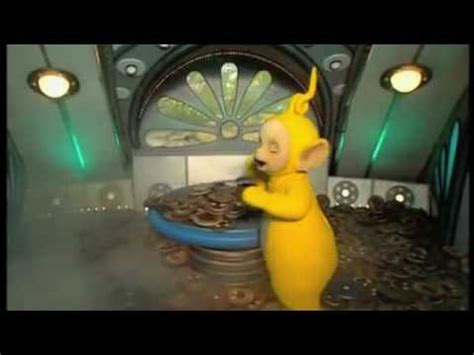 Teletubbies- Tubby Toast OVERLOAD! - YouTube | Teletubbies, Pluto the ...