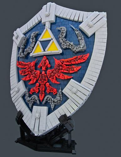 LEGO The Legend of Zelda Hylian Shield MOC - The Brick Fan