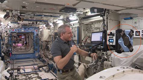 Robots assisting astronauts, servicing ISS and assembling - Aerospace ...