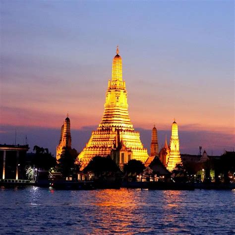 Chao Phraya River (Mae Nam Chao Phraya) in Bangkok - Amazingworld