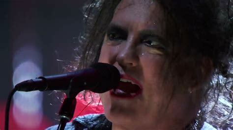 The Cure perform "Lovesong" at the 2019 Rock & Roll Hall of Fame ...