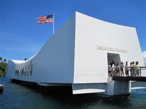 Remembering Pearl Harbor: The 75th Anniversary of the Infamous Attack ...