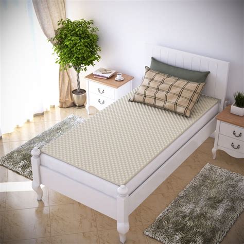 5 Best Twin XL Mattress Toppers Reviewed in Detail (Summer 2024)