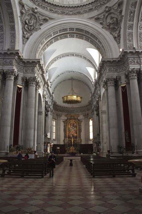 Visit Brescia - New Cathedral Interior