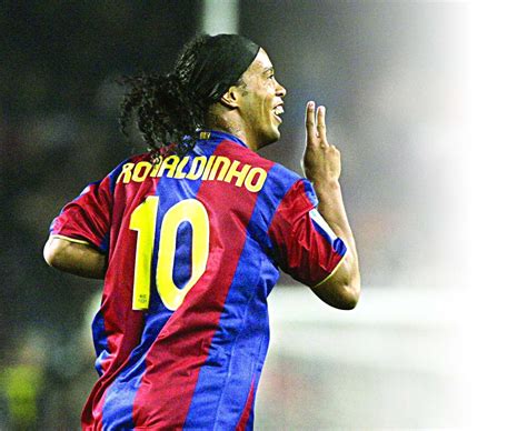 Ronaldinho Kimdir Doğum Günü - 21 Mart 1980 - Tarihte Bugün